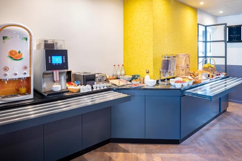 Coffee/tea facilities, Food and drinks, Food, Breakfast, Continental breakfast, Buffet breakfast