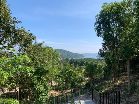 Koh Jum Paradise Resort Campground/
RV Resort in Krabi Changwat