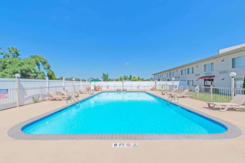 Activities, On site, Pool view, Swimming pool