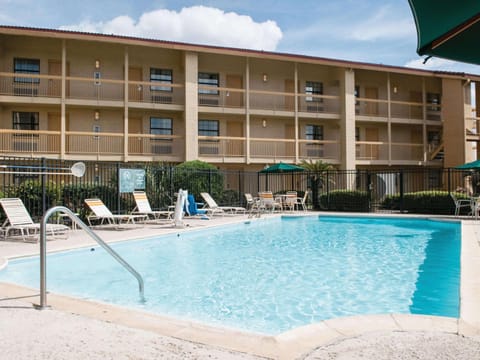 La Quinta Inn by Wyndham New Orleans Veterans / Metairie Hotel in Metairie