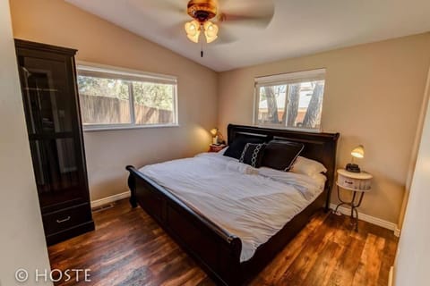 *H* NEW! 4BR Garden of the Gods Retreat House in Colorado Springs