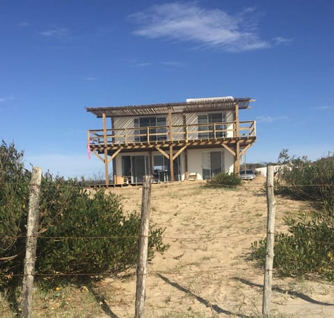 Facade/entrance, Off site, Beach, Garden view, Sea view