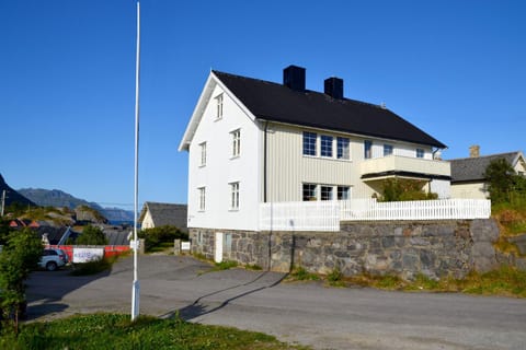 The Manor House in Hamnøy Nature lodge in Lofoten