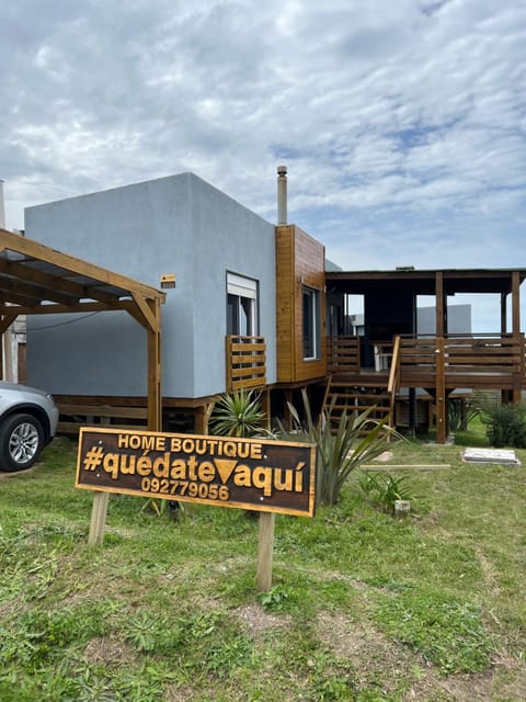 QuedateAqui House in Rocha Department, Uruguay