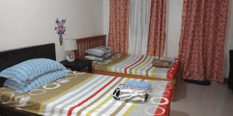 Kassel residence Mhavic Family room good for 5guest Condo in Paranaque