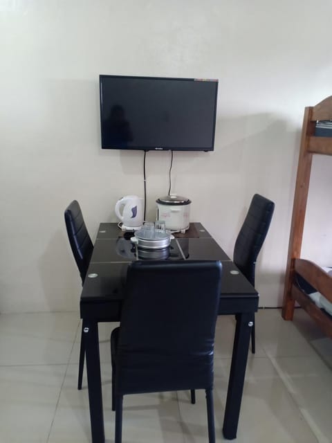 Kassel residence Mhavic Family room good for 5guest Condominio in Paranaque