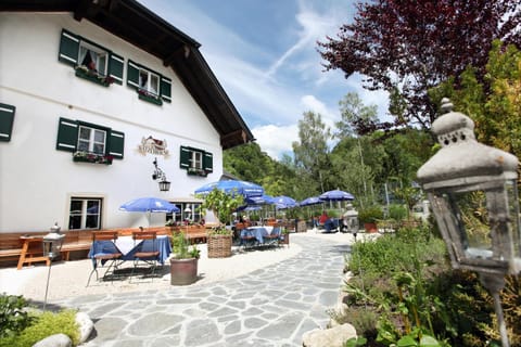 Landgasthof & Restaurant Batzenhäusl Bed and Breakfast in Salzburgerland