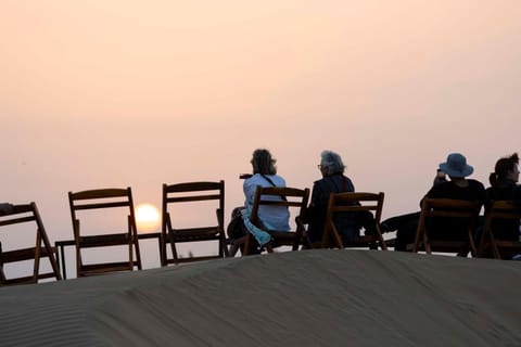 People, Natural landscape, Sunrise, Sunset, group of guests