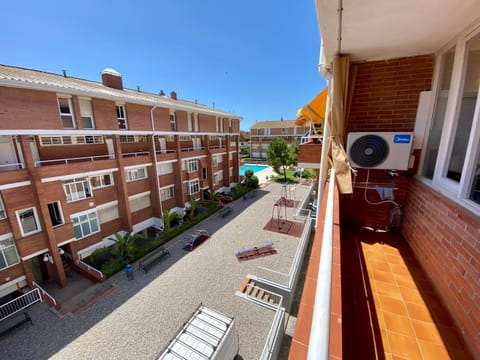 View (from property/room), Balcony/Terrace, Pool view