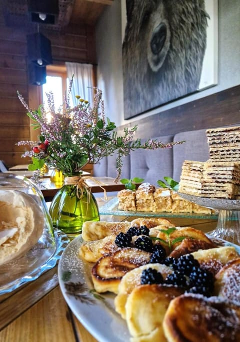 View (from property/room), View (from property/room), Food and drinks, Other, Other, Other, Decorative detail, Decorative detail, Food, Breakfast, Continental breakfast, Buffet breakfast