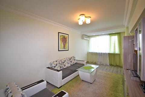 Perfect apartment in center of Yerevan city Condominio in Yerevan