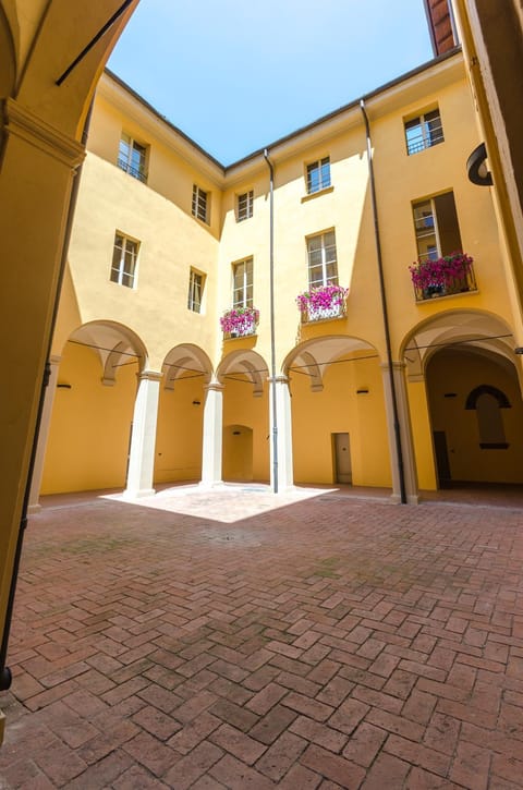 Bocchi Elegant Apartment Apartment in Bologna