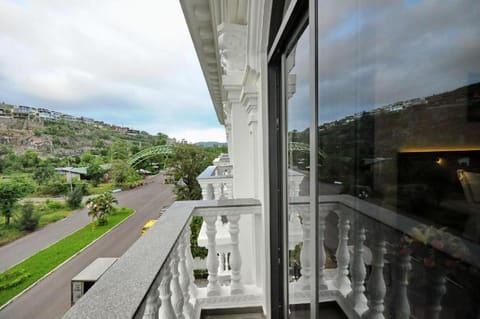 Balcony/Terrace, City view