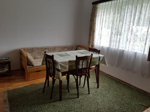Balázs Holiday Apartment Condo in Brașov County