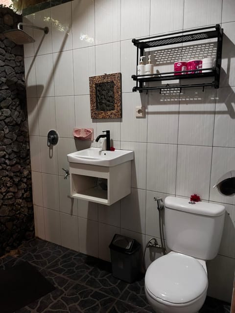 Khrisna Hs and Cottages Bed and Breakfast in Sidemen