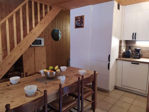 Appartement L'Ecureuil 8 pers -Prox pistes et centre village- Apartment in Arâches-la-Frasse