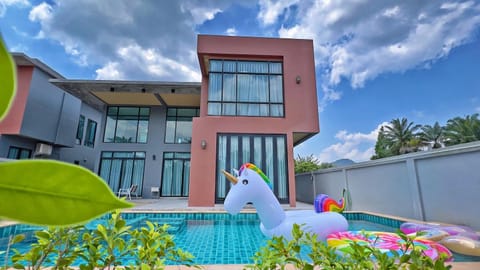 Aonang nine poolvilla Chalet in Krabi Changwat