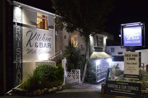 Property building, Facade/entrance, Property logo or sign