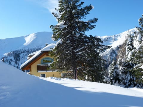 Facade/entrance, Winter