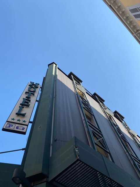 Property building, Day, Street view