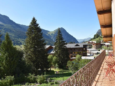 Appartement cosy 3 pièces - 6 personnes, balcon, centre, proche commerces et téléphérique - FR-1-464-12 Apartment in Pralognan-la-Vanoise