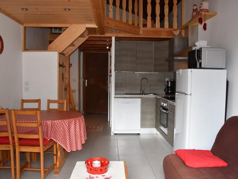 Appartement Champagny-en-Vanoise, 2 pièces, 4 personnes - FR-1-464-17 Condo in Champagny-en-Vanoise