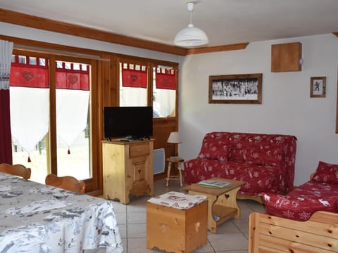 Charmant 3P avec Terrasse & Jardin, Proche Commerces et Téléphérique - FR-1-464-26 Apartment in Pralognan-la-Vanoise