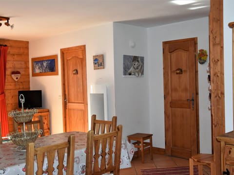 Appartement Pralognan-la-Vanoise, 3 pièces, 6 personnes - FR-1-464-63 Condo in Pralognan-la-Vanoise