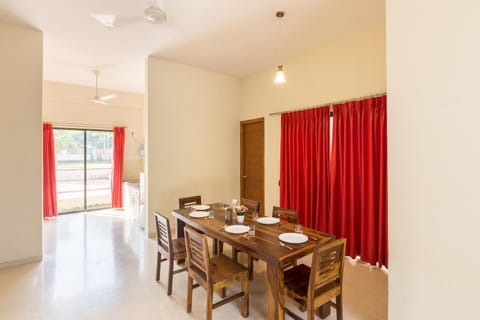 StayVista's Greenwoods Villa 6 - City-Center Villa with Private Pool, Terrace, Lift & Ping-Pong Table Chalet in Lonavla