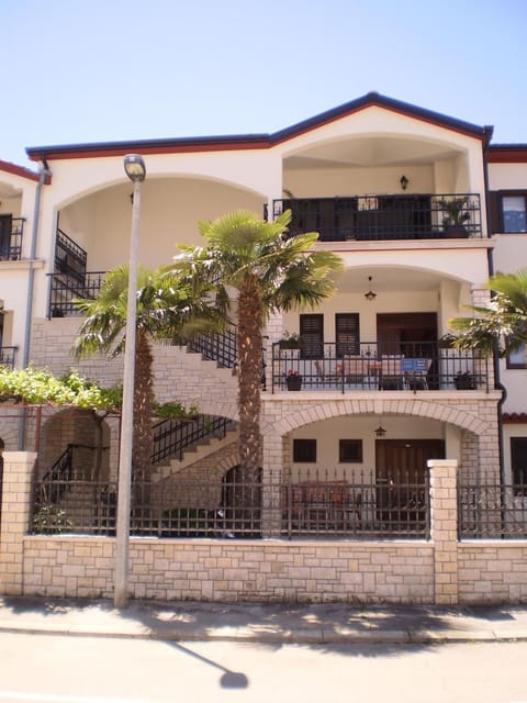 Apartments Modrušan Condominio in Rovinj