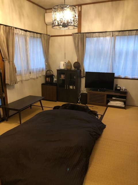 Guest House "Ro"kumano Bed and Breakfast in Fukuoka Prefecture