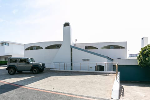 Property building, Parking