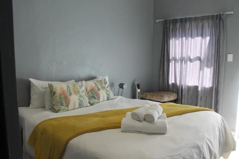 Berry Lane Guesthouse Bed and Breakfast in North West, South Africa