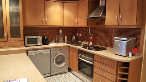 dishwasher, minibar, pet friendly, stove, toaster, washing machine