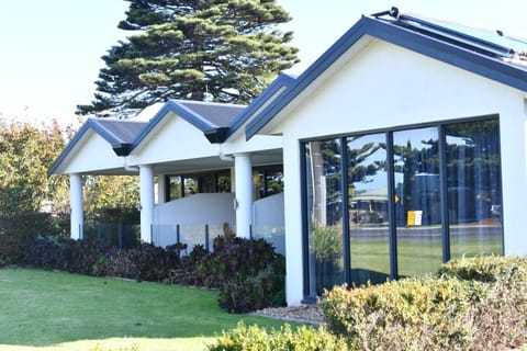A1 Motels and Apartments Port Fairy Motel in Port Fairy