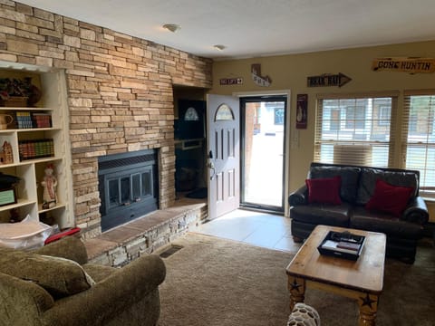 Claim Jumper 9 Townhouse With High Speed Wifi Condominio in Red River