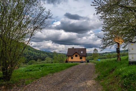 Property building, Neighbourhood