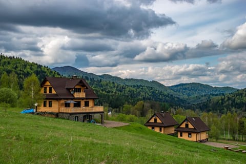 Property building, Neighbourhood, Natural landscape, Mountain view