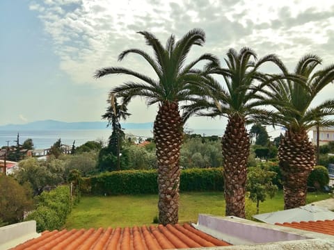 View (from property/room), Garden view, Sea view