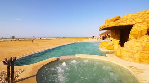 Pool view, Swimming pool