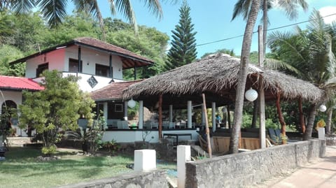 Sunchaser Beach Hotel Hotel in Tangalle