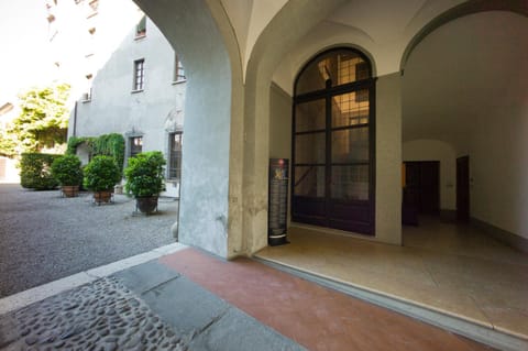 Facade/entrance, Garden, Decorative detail