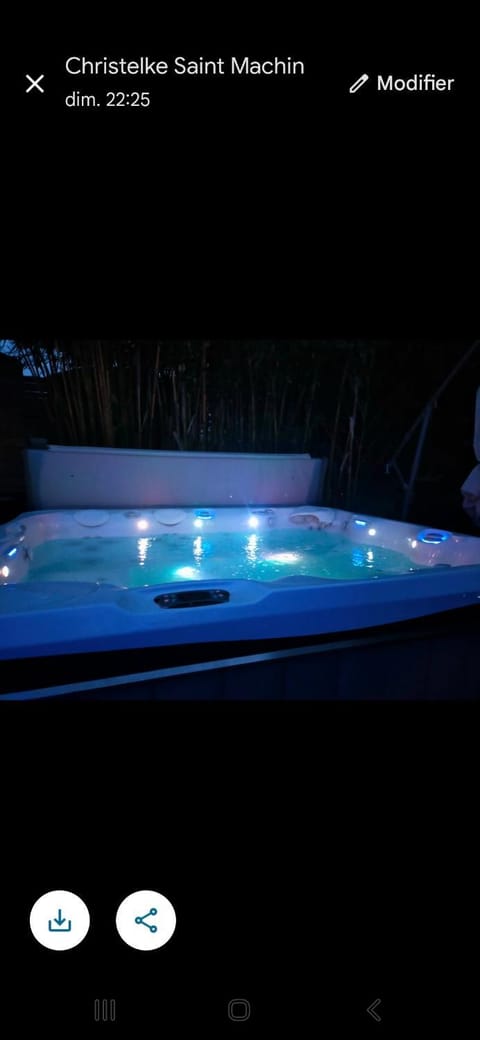 La Lilloise Villeneuve D'Ascq GD STADE Mauroy Apartment in Villeneuve-d'Ascq