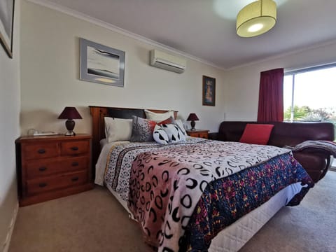 Geyser Lookout BnB Bed and Breakfast in Rotorua