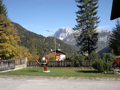 Garden, Mountain view