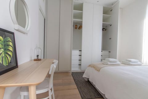 Luxury and spacious apartment (Bocconi) Condominio in Milan