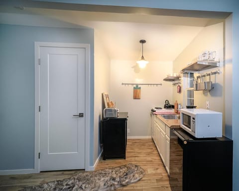 Stylish Guesthouse in the Heart of Hollywood with Free Parking Condo in Hollywood
