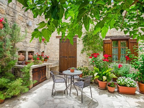 Patio, Garden, Seating area, Garden view