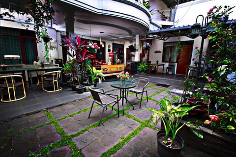 Fora Guest House Taman Lingkar Bed and Breakfast in Bandung