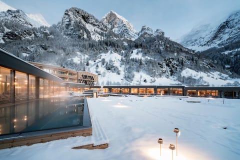 Property building, Winter, Mountain view, Swimming pool